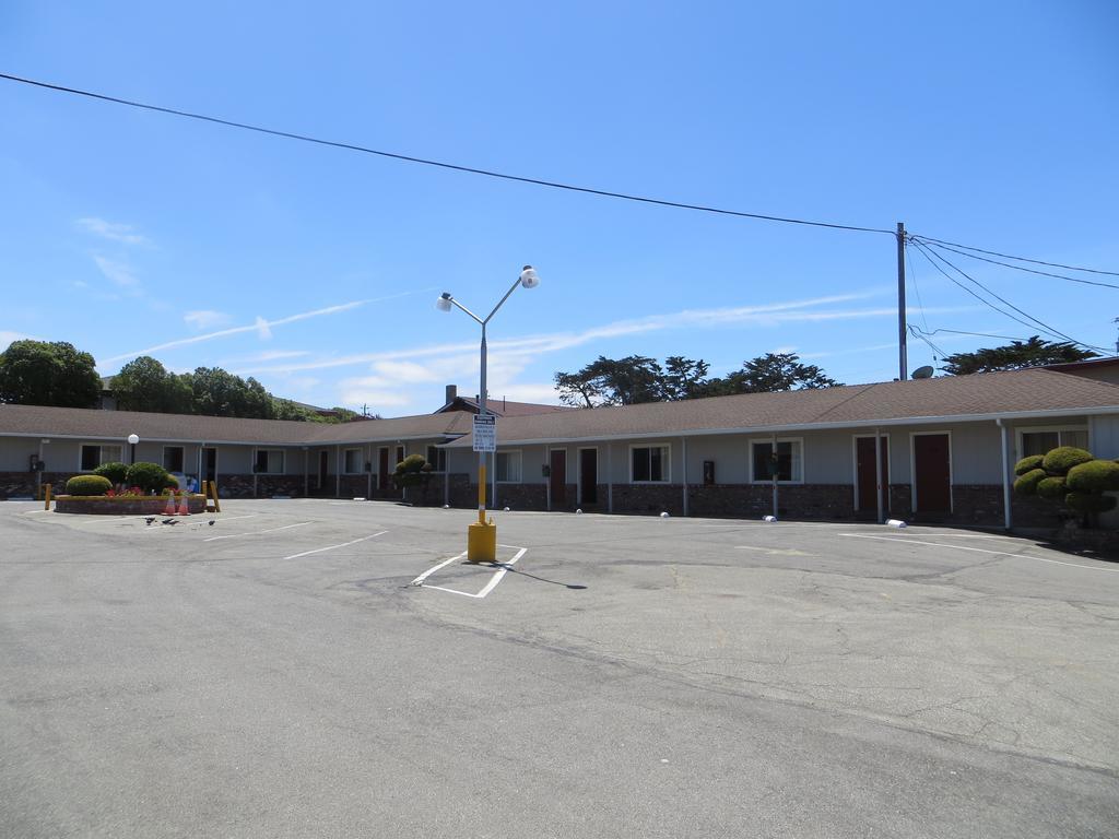 Old Marina Inn Exterior foto